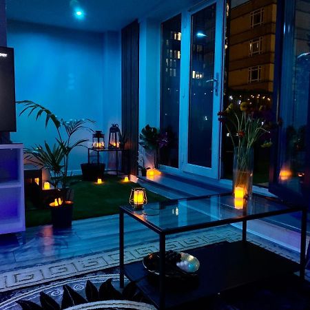 Appartement Luxury 9Ine Penthouse With Garden & Jacuzzi à Birmingham Extérieur photo