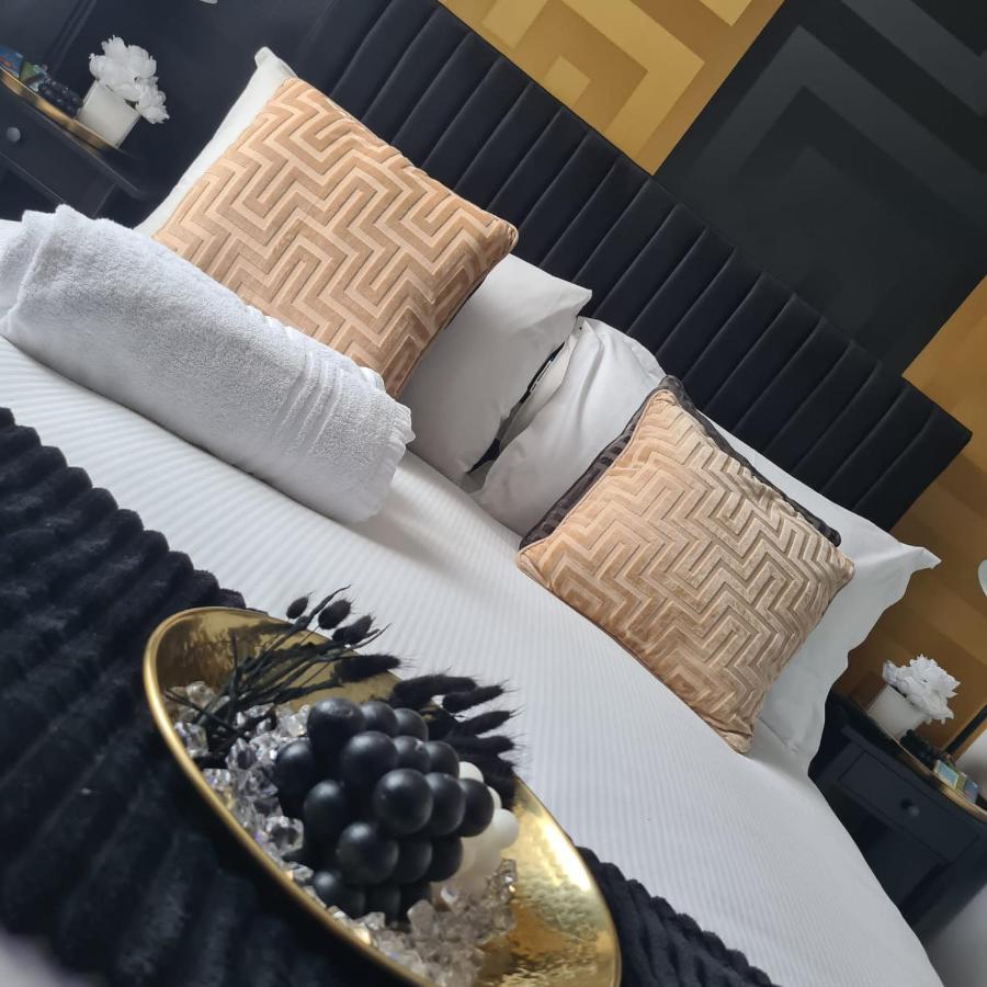 Appartement Luxury 9Ine Penthouse With Garden & Jacuzzi à Birmingham Extérieur photo