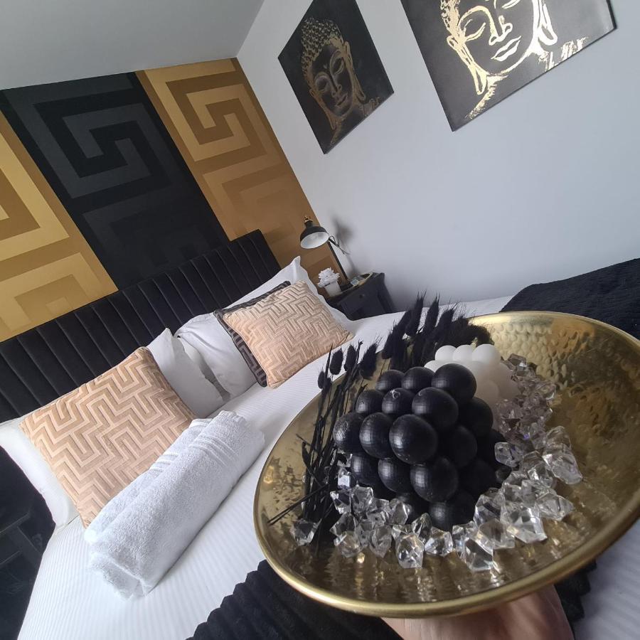 Appartement Luxury 9Ine Penthouse With Garden & Jacuzzi à Birmingham Extérieur photo